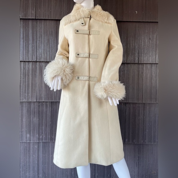 🔥Mackage Wool Cashmere Blend Cream Coat Fur Trim Luxe Winter Overcoat Size M - Picture 3 of 16